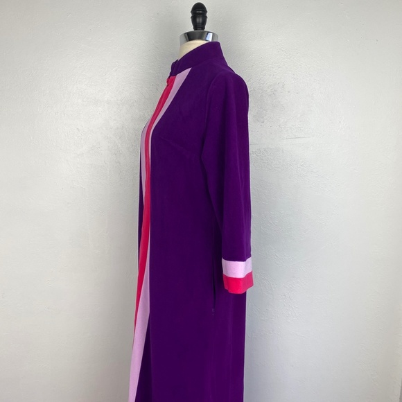 Vintage Vanity Fair Womens Purple Velour Robe Size 8 Maxi 3/4 Zip Lounge Wear - Picture 4 of 7